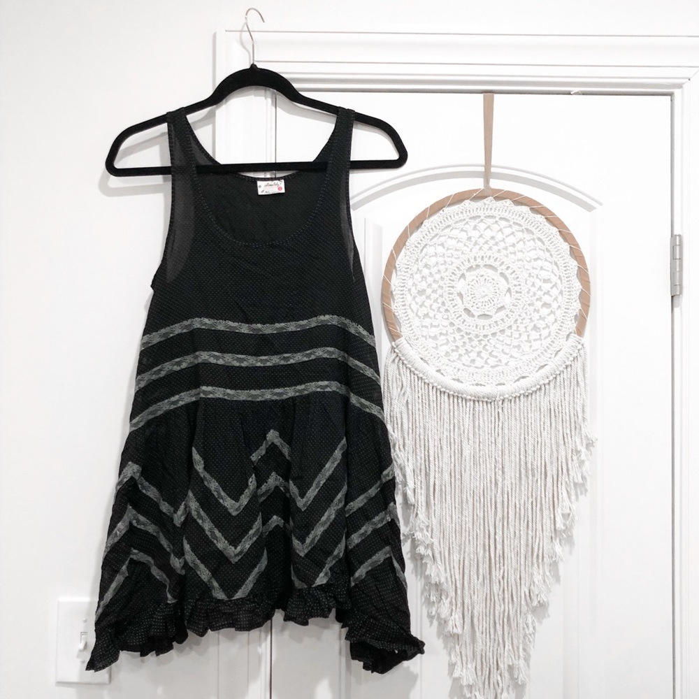 **currently unavailable** 🍒FREE PEOPLE TOP!!🍒